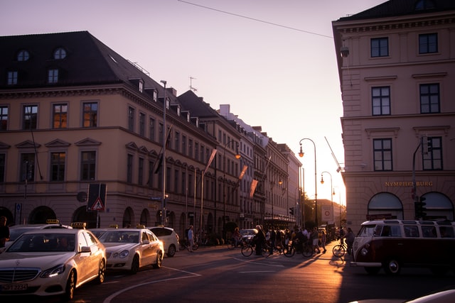  Financial advisor Berlin 